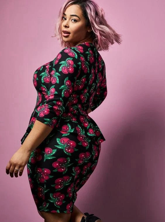 Vestido Torrid Betsey Johnson Cherry Peplum Talla 2 2x Bodycon Pin Up Rockabilly Punk Foto 4 de 4