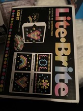 Lite-Brite Mini 90 Pieces Total 85 Pegs , 4 templates Great For Long Car Trips 