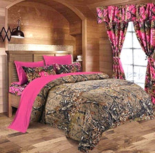 FULL SIZE BROWN CAMO 7 PC COMFORTER AND BRIGHT PINK SHEETS PILLOWCASES
