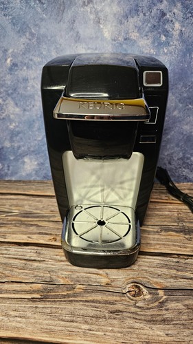 KEURIG K10 MINI PLUS SINGLE CUP POD COFFEE MAKER - BLACK - TESTED, WORKS GREAT! - Picture 1 of 11