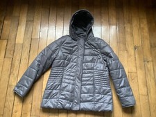 Doudoune Armand Thiery T 4 en excellent état