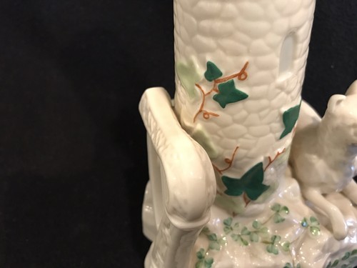 Belleek castle turret porcelain vase w/ dog, harp and cross, 6th gen shamrock - Picture 13 of 17