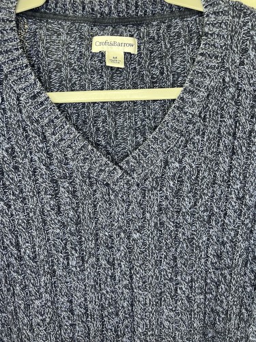 Croft & Barrow Pullover Sweater Women’s Size Medium Blue Cable Knit V Neck - Picture 2 of 8