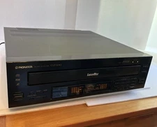 Pioneer CLD-2080 Laserdisc Player 8fs-20 Bit DLC - POWERS ON, Buttons Work