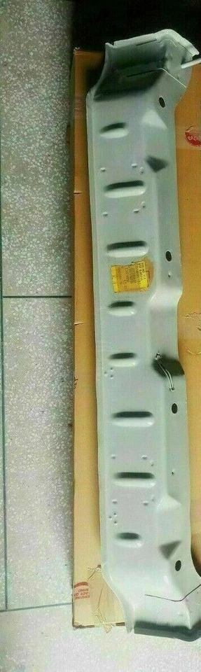 Member Floor Tracker 61820M83010 para Suzuki Samurai SJ410 SJ413 Sierra Foto 3 de 4