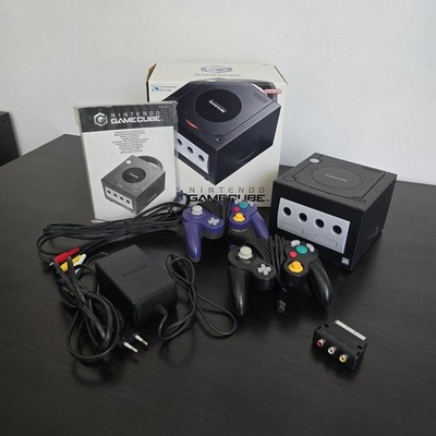 Nintendo GameCube - Konsole schwarz OVP (+ Anleitung), 2 Stk. Controller, Kabel