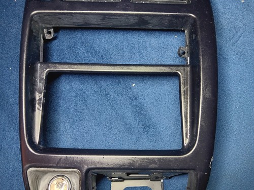 1998-04 Toyota Tacoma Center Dash Radio Heater AC Control Surround Bezel Vents - Picture 3 of 9