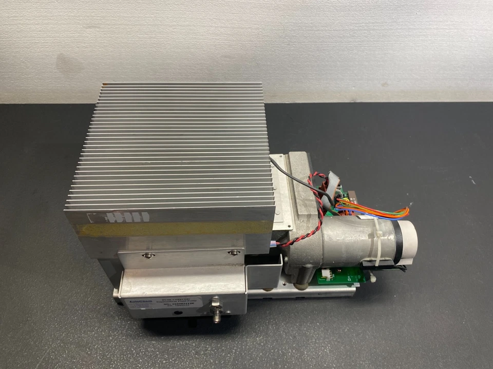Bomba de fluido supercrítica Mettler Toledo AutoChem FCM-1100/1200 PN: 16004123 - Imagem 2 de 4