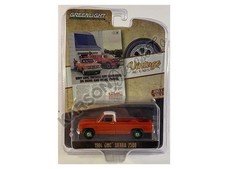 CHASE 1984 GMC Sierra 2500 Pickup Orange Diecast 1:64 Model - Greenlight 39060F