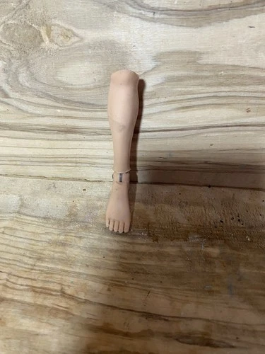 Early  1964 Hasbro GI Joe Action  Figure Right  Calf Foot Original