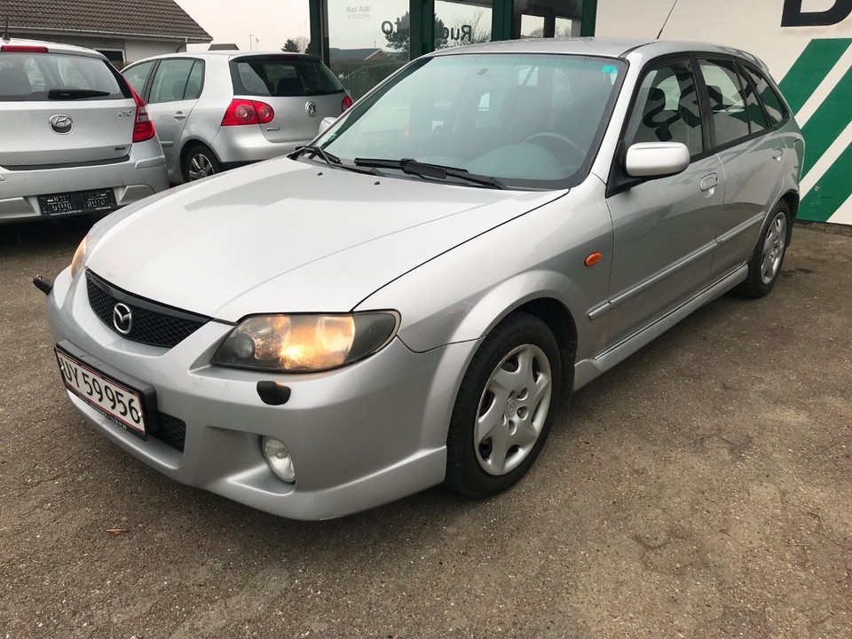 Mazda 323f 2002