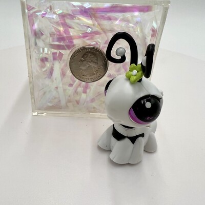 Littlest Pet Shop Butterfly 2364 Black White MISSING WINGS