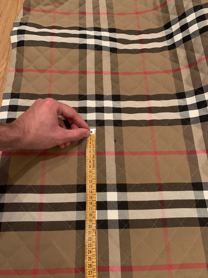 Tessuto Scozzese Tartan Fondo Beige Trapuntato, altezza h 160cm, PREZZO PER 50cm - Immagine 2 di 4