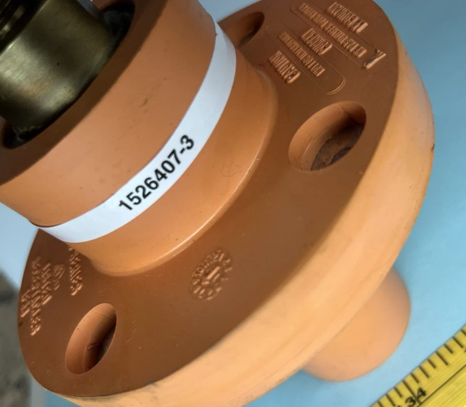 Conjunto de receptáculo hembra Eaton E1017-1631, serie J 90 grados, Crouse Hinds Foto 4 de 4