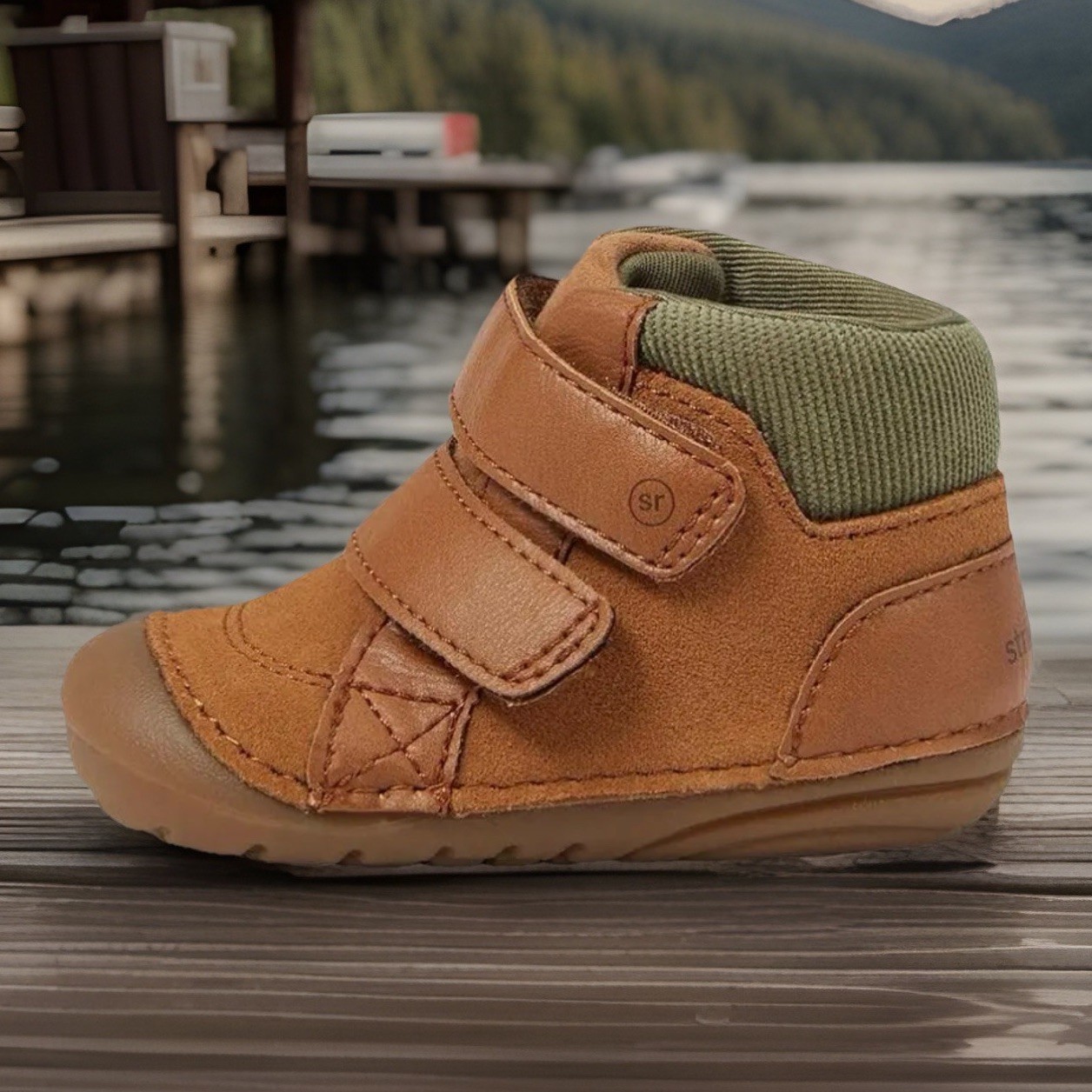 Stride Rite Boots Boy&rsquo;s 3W Brown Leather Martin Boots 6-9 Months Fits Wide Feet