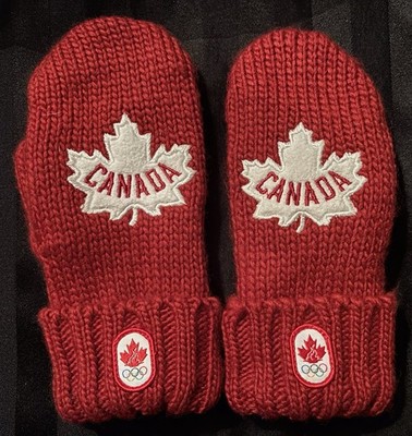 Hudson s Bay Co Canada 2012 Olympic Knitted Lined Red Mittens Youth Size