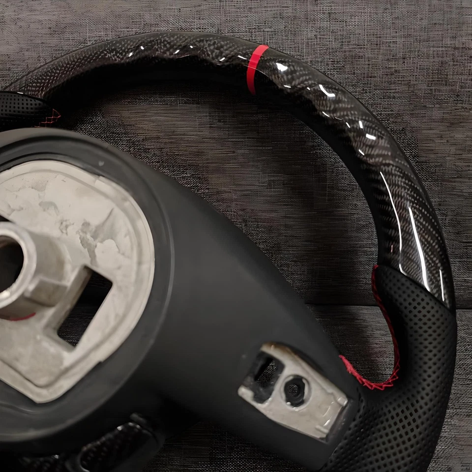 Volante de fibra de carbono para Mercedes-Benz C43 C63 E43 S G GLE GLC GLS AMG GT Foto 4 de 4
