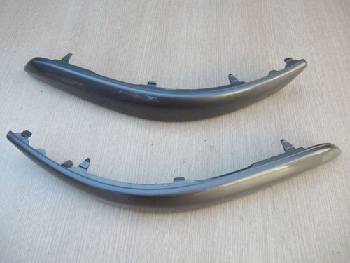 VW TOURAN 1T1, 1T2 Zierleiste Leiste Stoßstange vorne links + rechts 1T0807718B