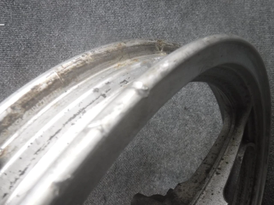 Llanta delantera 87 Kawasaki Eliminator 1000 ZL1000 R60 Foto 4 de 4