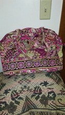 LARGE VERA BRADLEY BAG / DIAPER BAG LOTS OF POCKETS, ZIPPERS SHOULDER STRAP