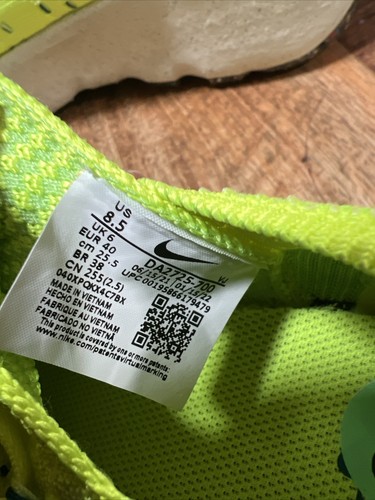 Nike Space Hippie 04 Womens Light Lemon Twist Yellow DA2725-700 Size - Picture 3 of 5