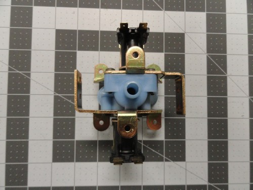 CW-10 - 200746 - LP961 Vintage Maytag Washer Water Inlet Valve - Picture 4 of 6