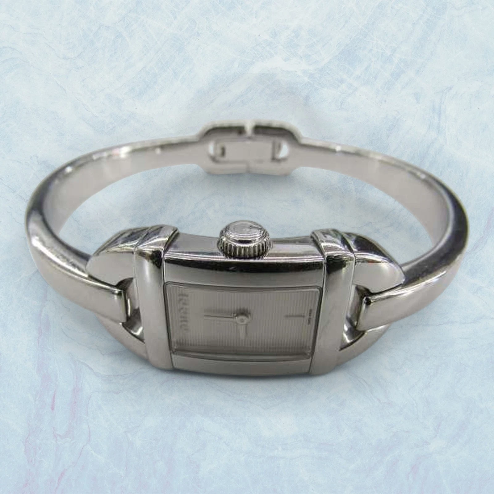 Montre Bracelet GUCCI 6800L Analogique Quartz Authentique Fonctionne Femme 9240