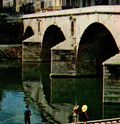 Vintage Postcard Le Pont Marie Bridge Paris France Seine River Fishing Children