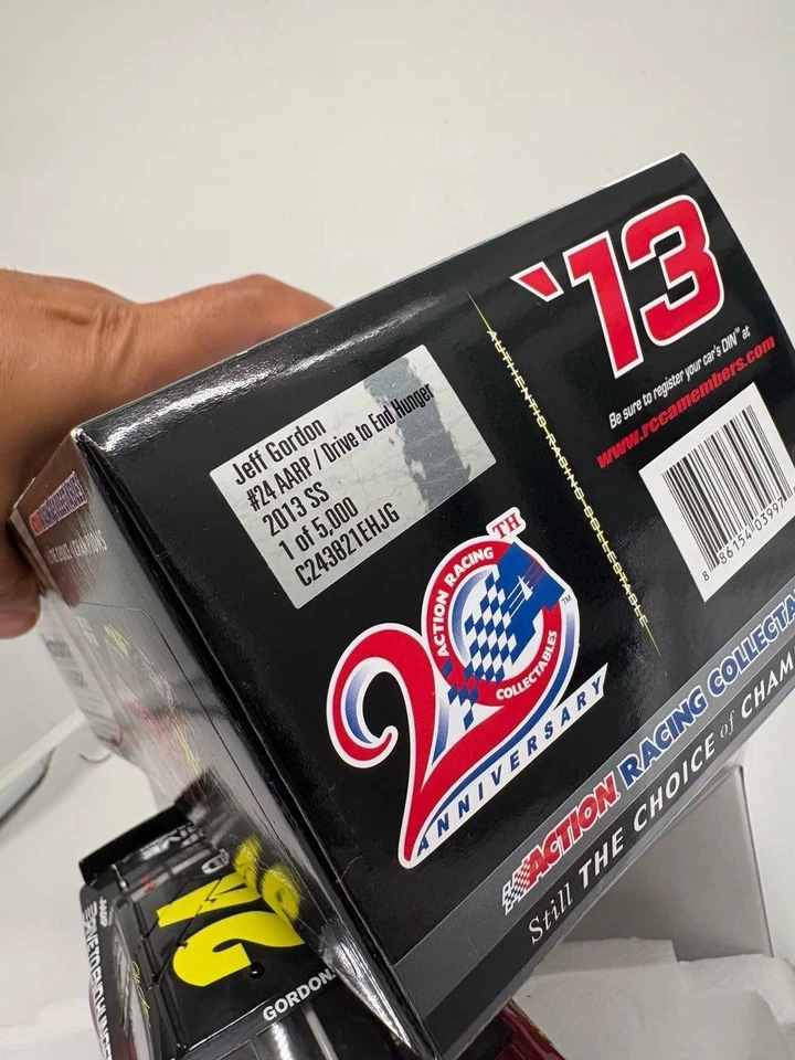 1/24 Action #24 Jeff Gordon AARP/Drive to End Hunger 2013 Chevy SS - 1 of 5000 - Image 3 of 4