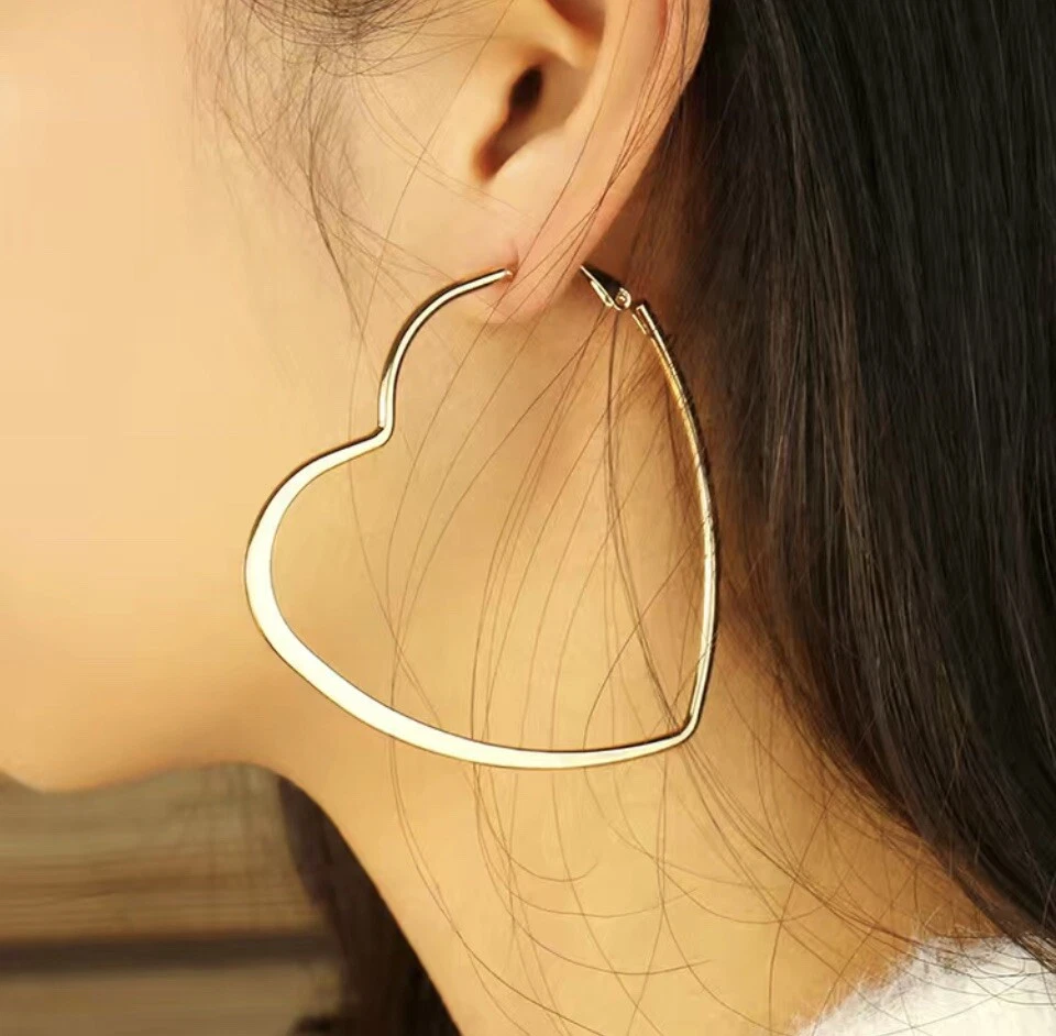 Heart Hoop Earring – CHARMING CHARLIE