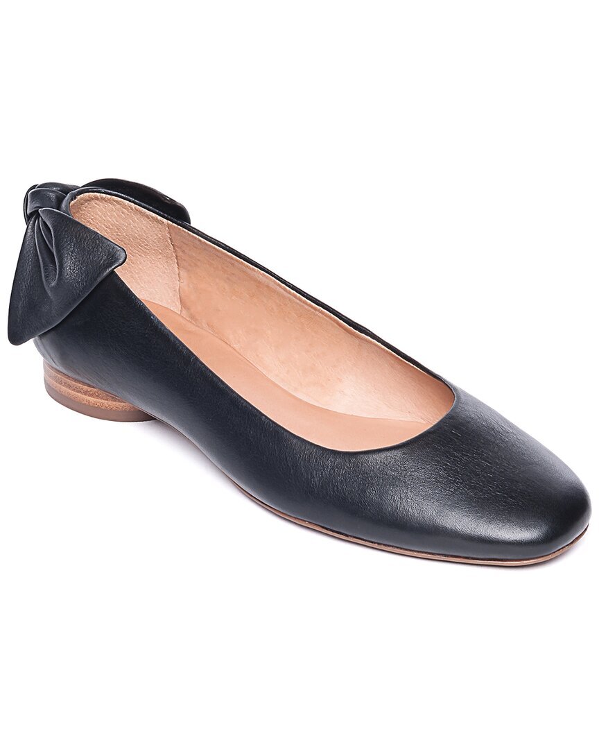 Женская кожаная обувь на плоской подошве Bernardo Eloise 8 17090₽