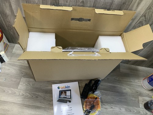 Telikin 22” Silver Touchscreen Computer for Seniors NEW IN BOX - Picture 3 of 8