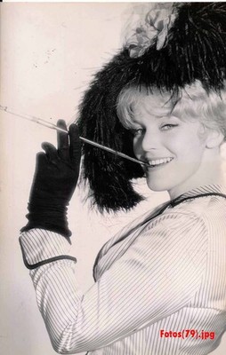 Maria Schell - Die Akte Odessa - 4 Pressefotos - versch. Grössen (2395)