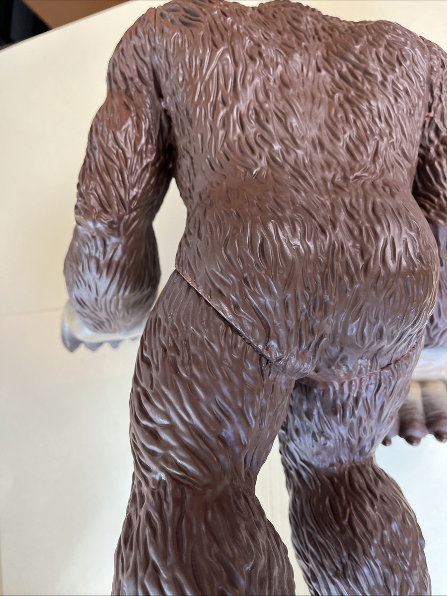 GIANT 16” BIGFOOT SASQUATCH 2015 Vinyl Maidenhead Animal Planet