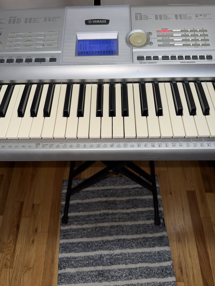 Yamaha DGX- 205 Portable Grand Piano Keyboard 76 Keys w/Power