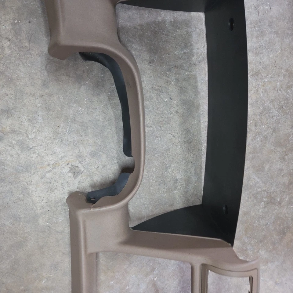1994-1997 OEM Tan Dash Bezel Chevy S10, Blazer, GMC Jimmy, Sonoma & Olds Bravada - Image 3 of 4