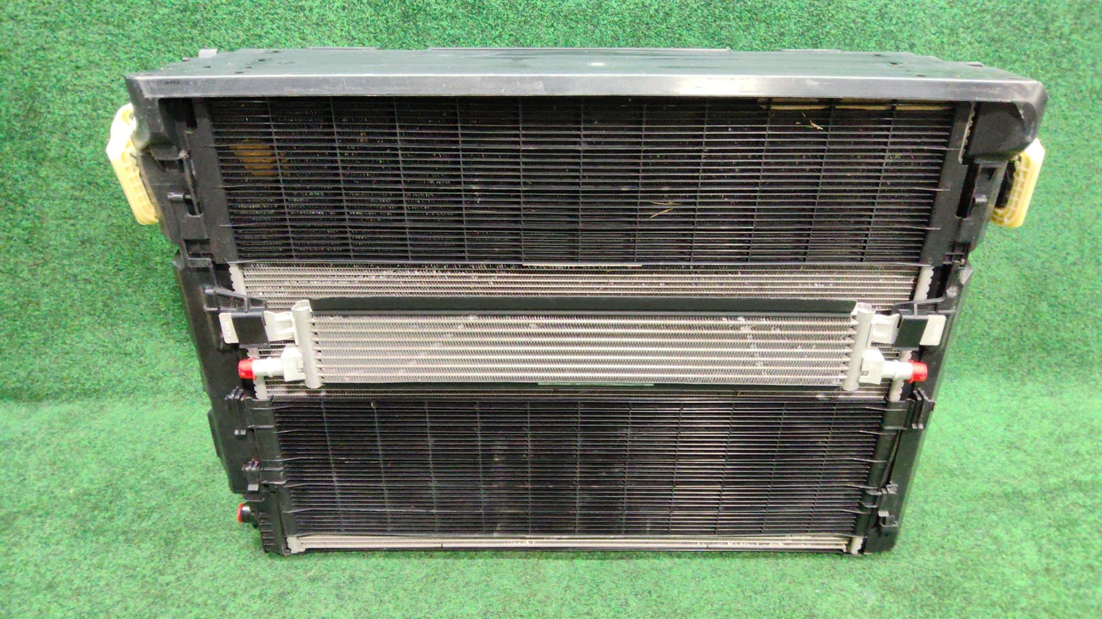 19-2022 Bmw 330i Radiator Assembly 76k Oem 17118666811 / 17118666739 17428666816