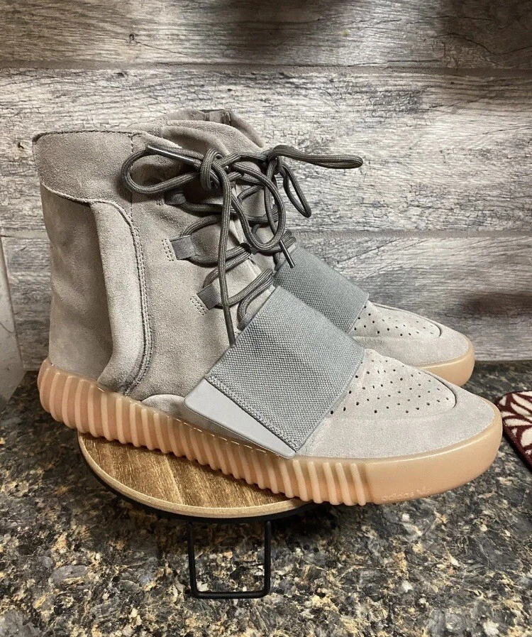 Canberra øge Spild Adidas Yeezy Boost 750 Glow in the Dark Size 12 889135064992 | eBay