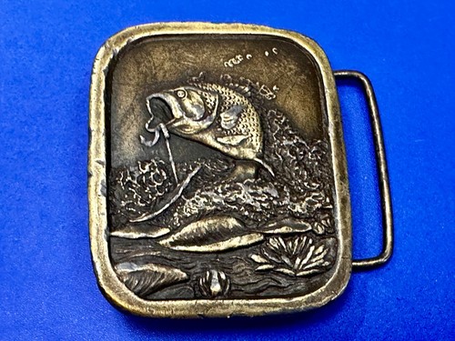 Large Mouth Bass Fishing Vintage 1970's Indiana Metal Craft Belt Buckle - Picture 2 of 16