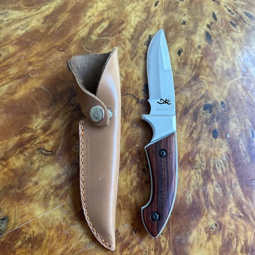 Browning straight bladed knife Case Brown Sog Camo Handle Buck Smith Wesson - 第 1/7 張圖片