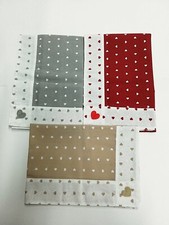 Centrotavola con cuori in cotone 90x90 cm. B452