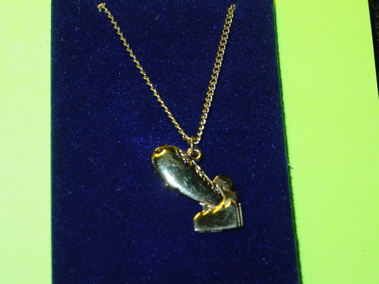 Picture 1 of 2
