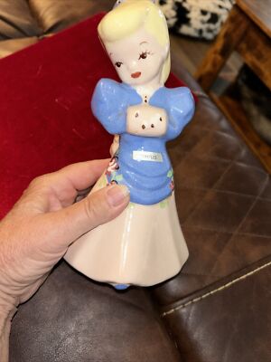 Dee Lee Art   Figurine, Planter, Makeup Brushes . Dimples 