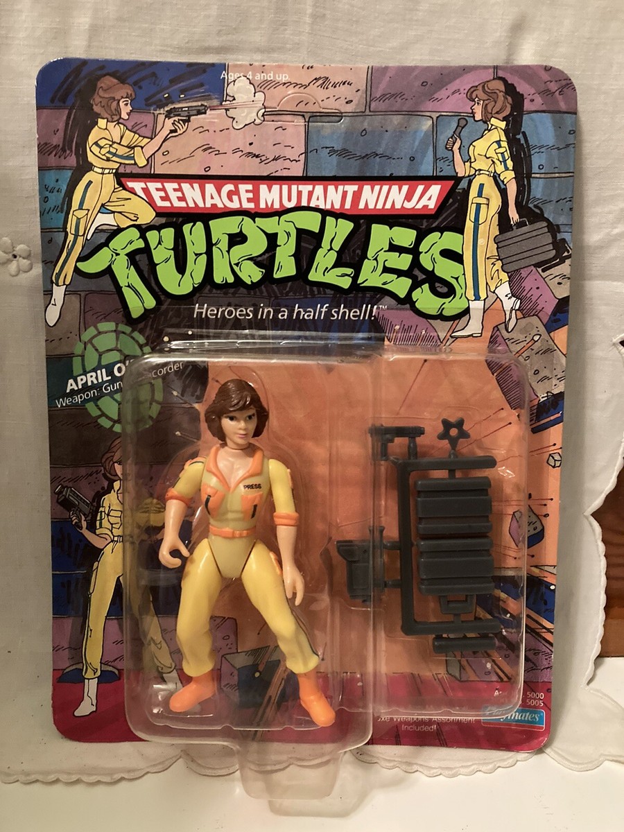 タートルズ　April O'Neil Amazon.com: Teenage Mutant Ninja Turtles Classic April O
