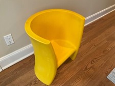 Sedia per bambini Magis Trioli Collezione Me Too Eero Aarnio Made In Italy GIALLA