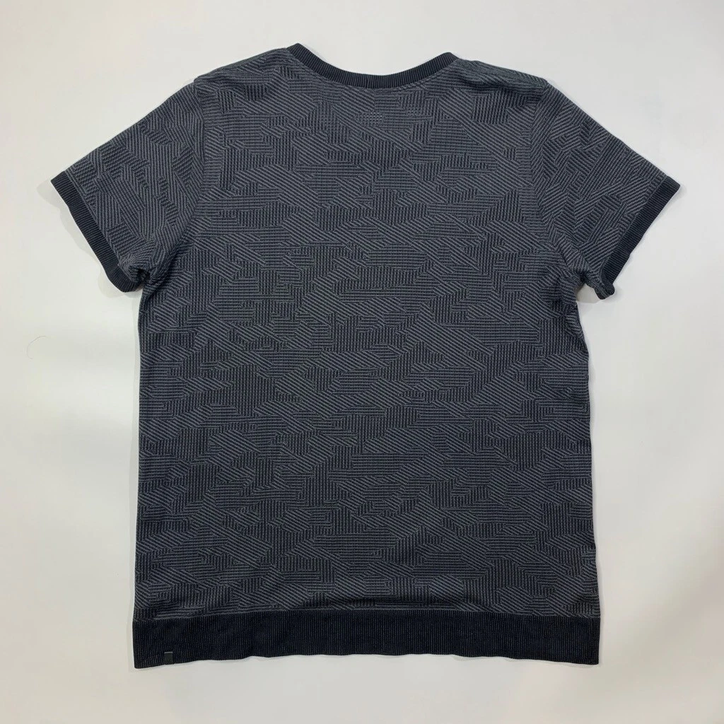 lululemon run swiftly breathe short sleeve black camo shirt