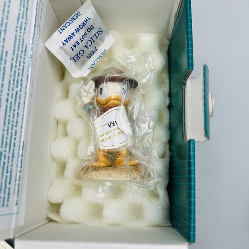 Figurina WDCC Disney Good Scouts un vero soldato nipote anatra nuova scatola COA 2008 - Foto 2 di 13