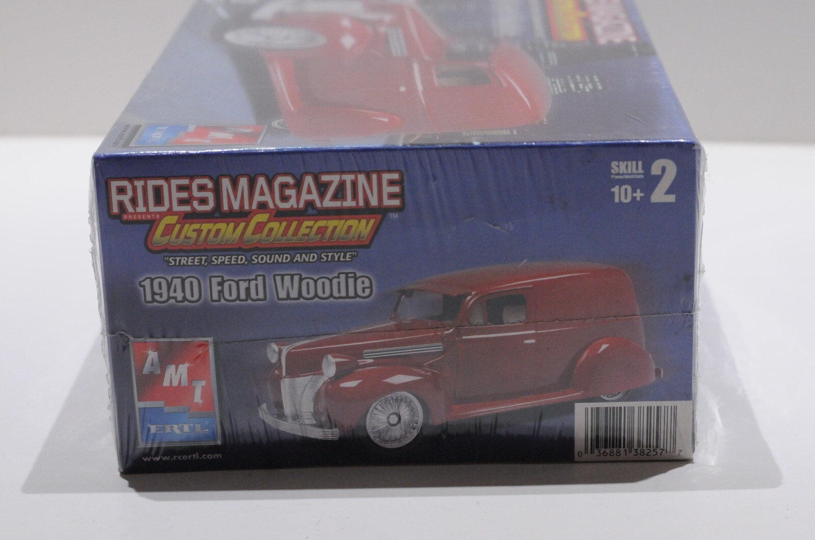 AMT ERTL 1940 FORD WOODIE CUSTOM COLLECTION SCALE 1:25 MODEL KIT NEW ...
