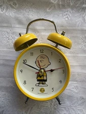 Peanuts Charlie Brown Alarm Clock Yellow Plays Theme Song Tested Works