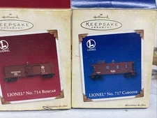 2005 Hallmark Keepsake Ornament - Lionel No. 717  Caboose& 714 Box Car
